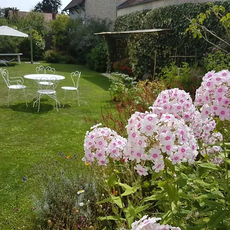 Homestay La Montignonne Montigny-sur-Loing